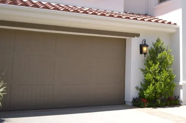 9800 Series Molded Wood Grain Fiberglass Carriage Garage Door